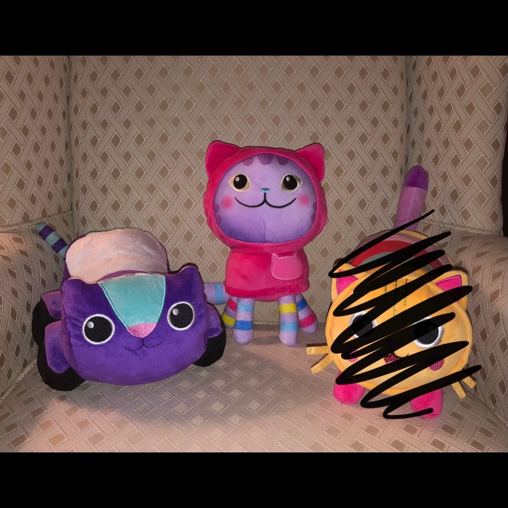 New (2) RARE Carlita and DJ Catnip plush set from Gabby's Dollhouse